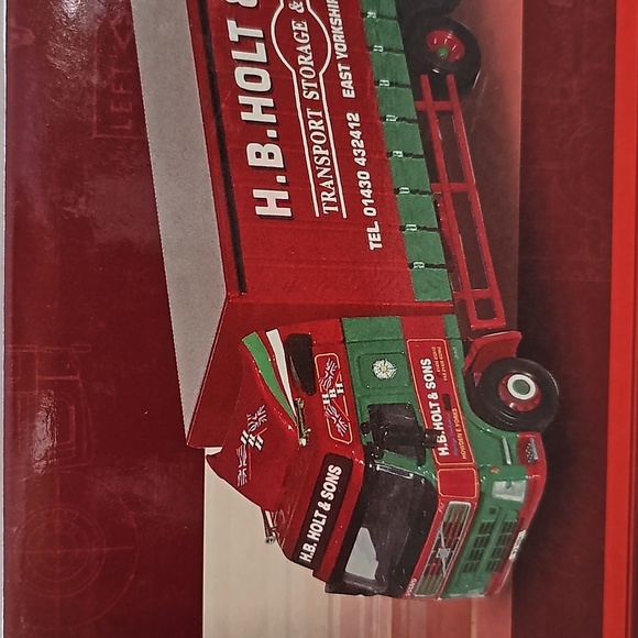 Corgi diecast model H B Holt trucking Volvo wheel rigid Curtainside new in box - Picture 5 of 8